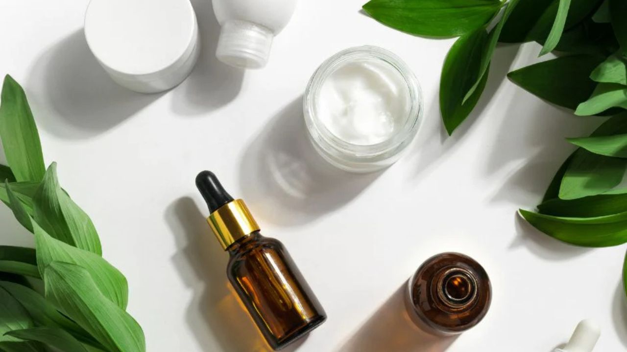 5 Skincare Ingredients Every Pakistani Should Know About
