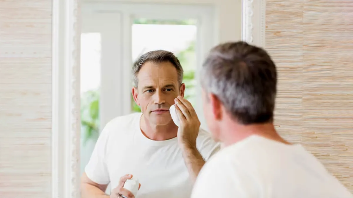 Dermatologist-Approved Anti-Ageing Treatments for Men: What Works & What Doesn’t