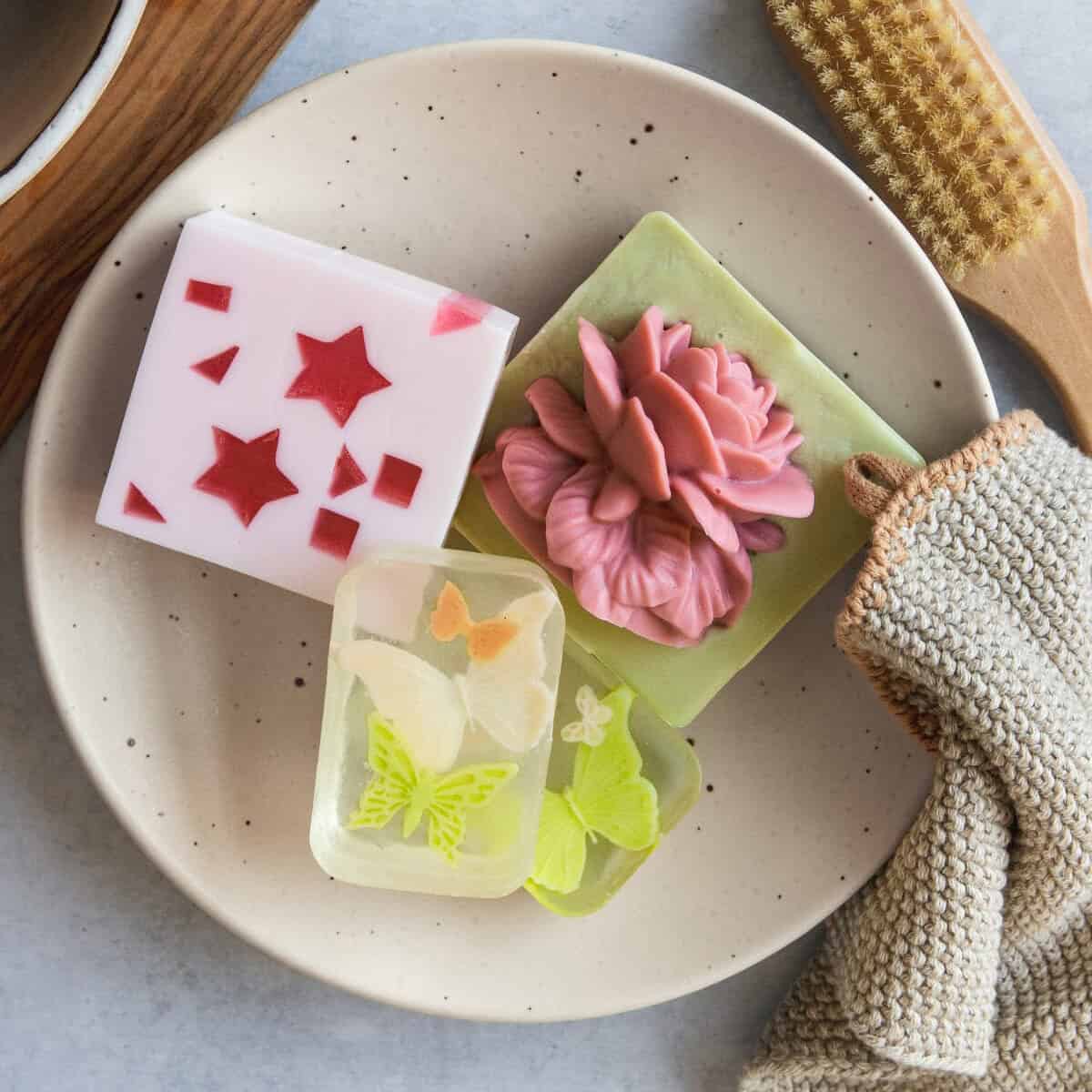How To Embed Shapes in Melt + Pour Soap