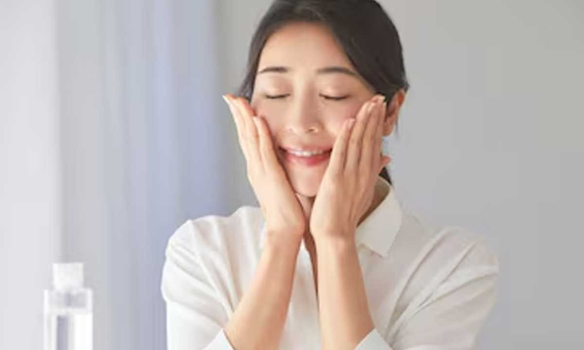 How to Keep Skin Healthy, Hydrated, and Radiant