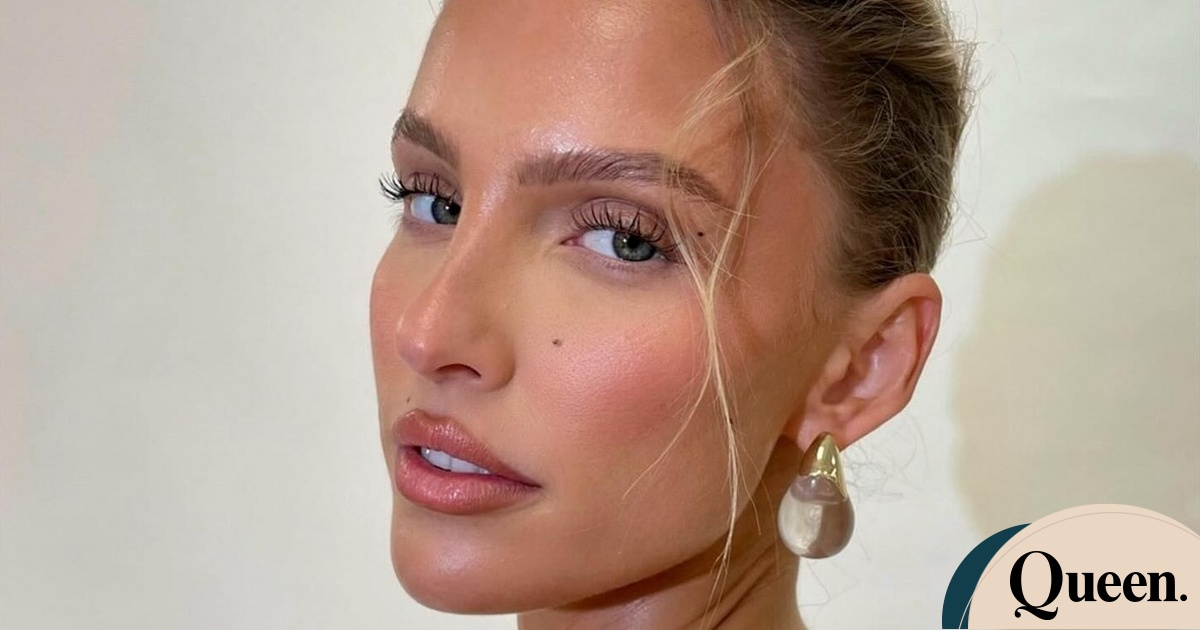 Less is more: Το νέο Mistletoe Makeup Trend κολακεύει κάθε επιδερμίδα με μόνο τρία προϊόντα