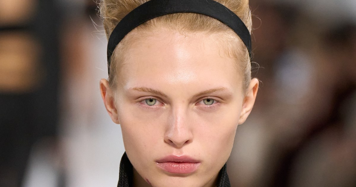 Naked Skin | Πώς θα πετύχεις το δημοφιλές make-up trend
