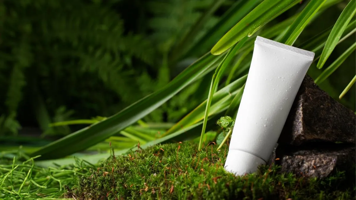 Which Cleanser Brand Is Gentle for Dry Skin in Cold Weather?