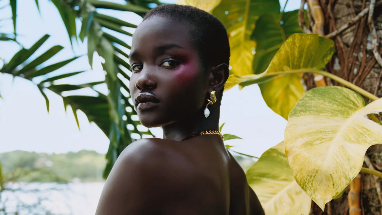 The Best Summer Skincare Routine For Oily Skin, According To Three Derms