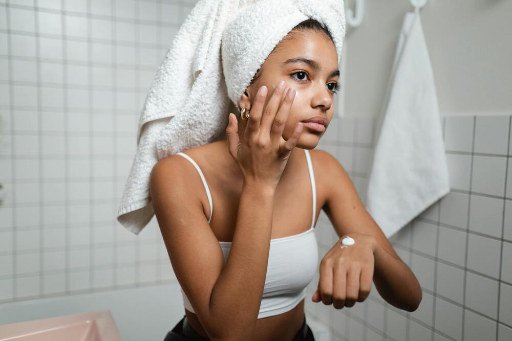Skincare habits that actually work in cold weather