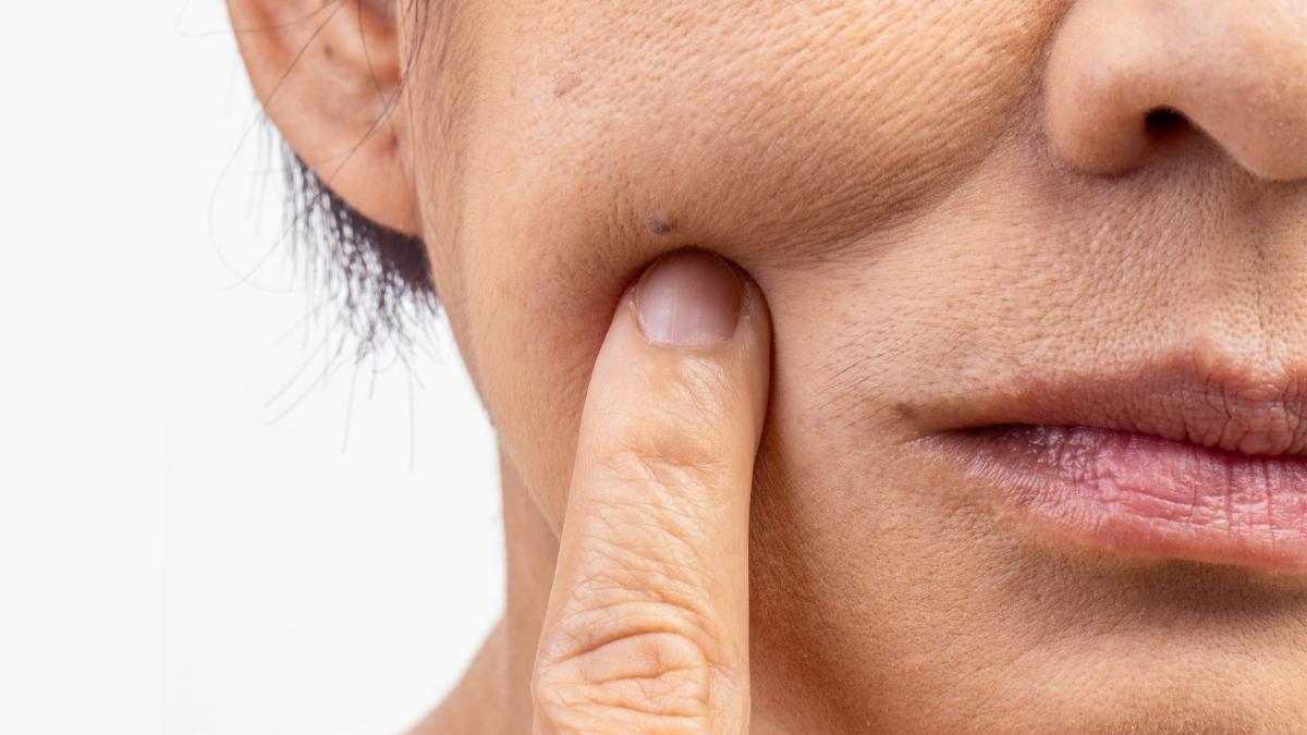 Habits that may be speeding up your skin ageing: 7 everyday mistakes to watch